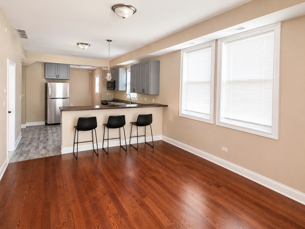 5328 W Leland Avenue - Photo 1