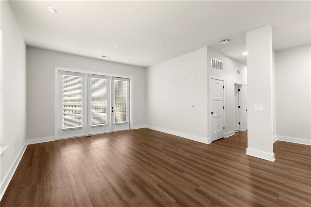 2648 Sandy Plains Road - Photo 9
