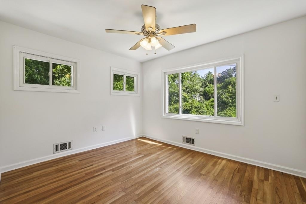 2056a Abby Lane Ne - Photo 23