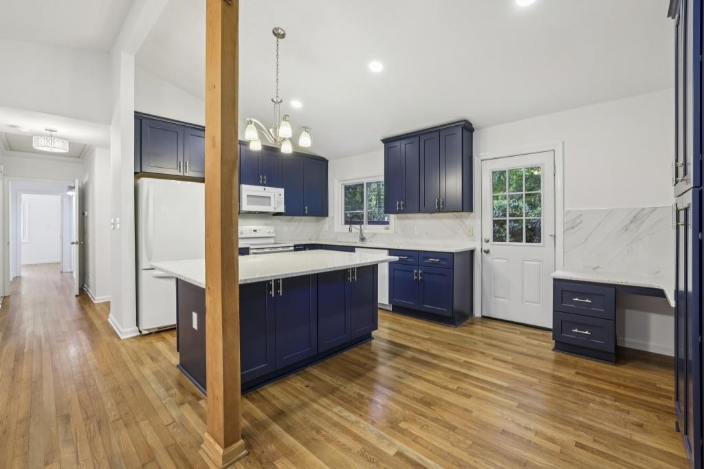 2056a Abby Lane Ne - Photo 12