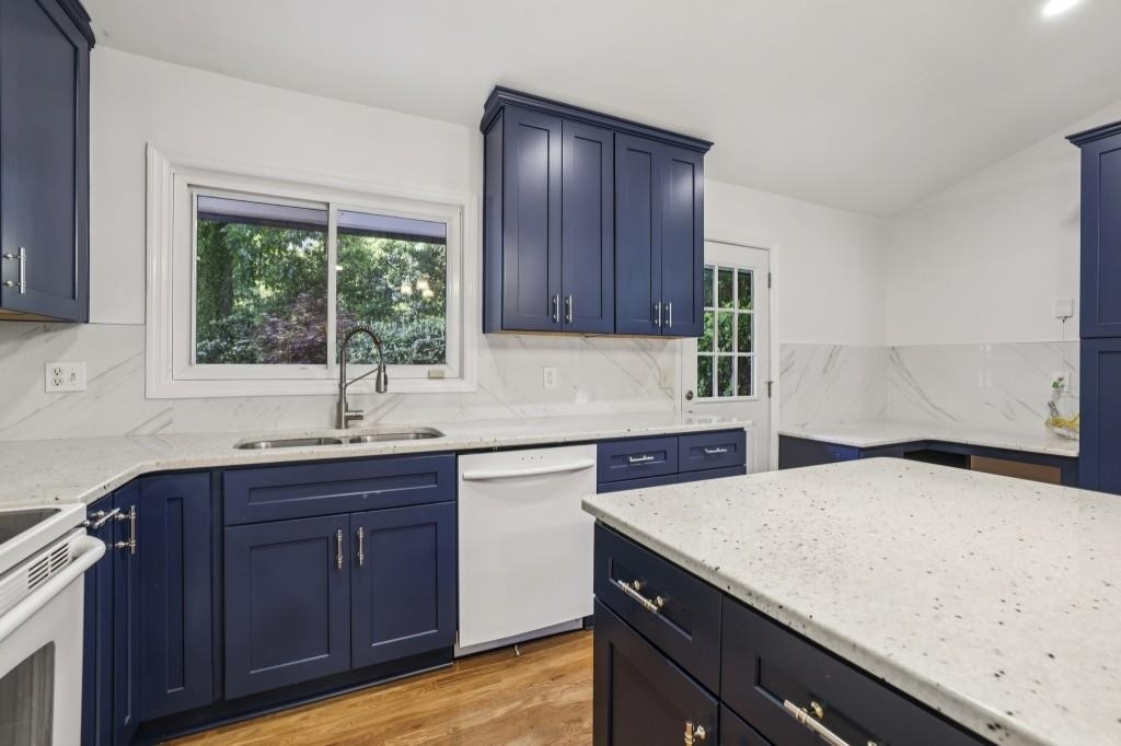 2056a Abby Lane Ne - Photo 15