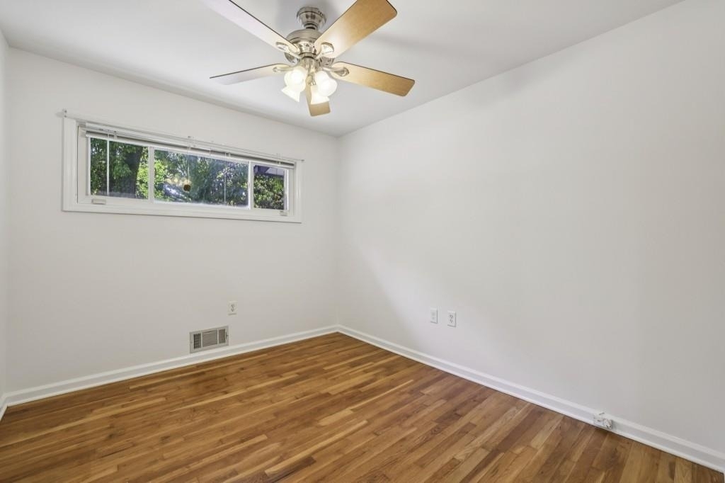 2056a Abby Lane Ne - Photo 21