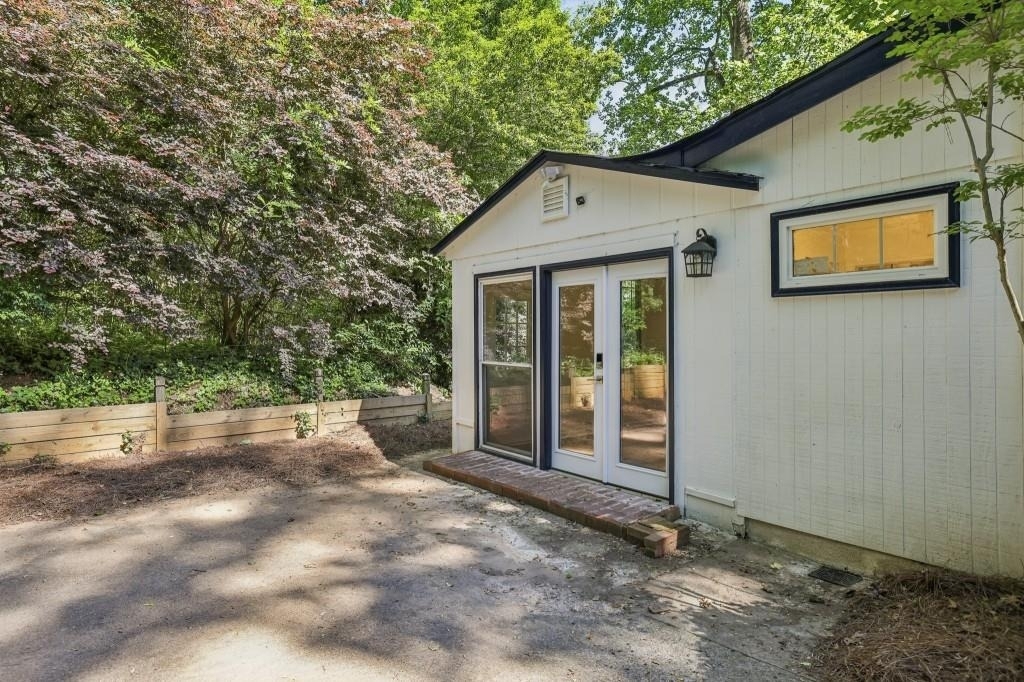 2056a Abby Lane Ne - Photo 34