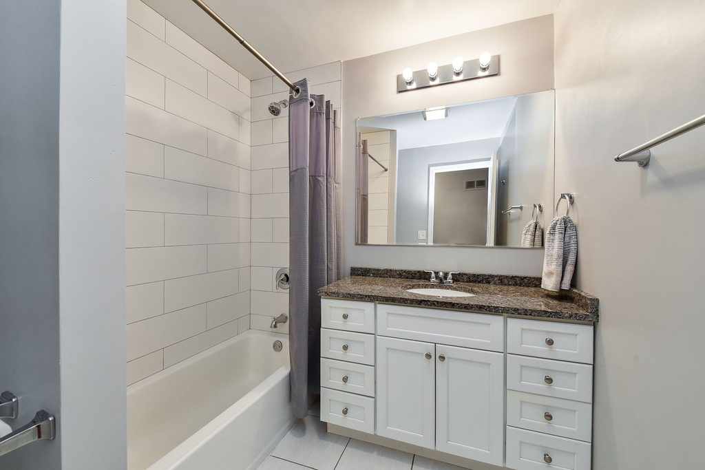 1706 E Liberty Drive - Photo 8