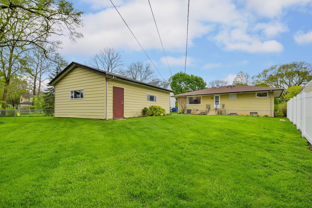 1706 E Liberty Drive - Photo 15