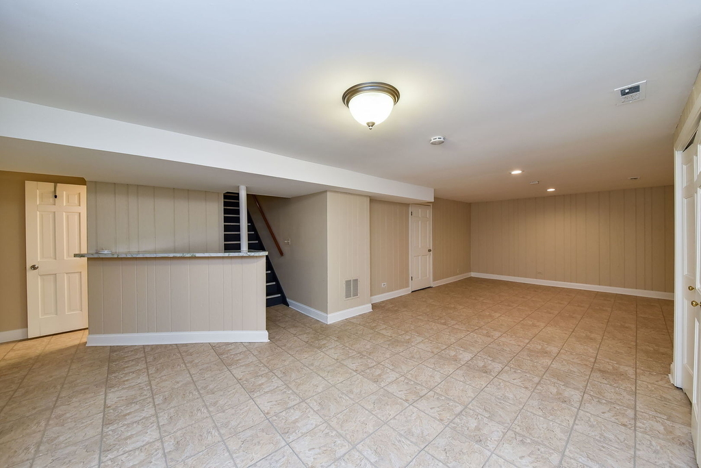1706 E Liberty Drive - Photo 12