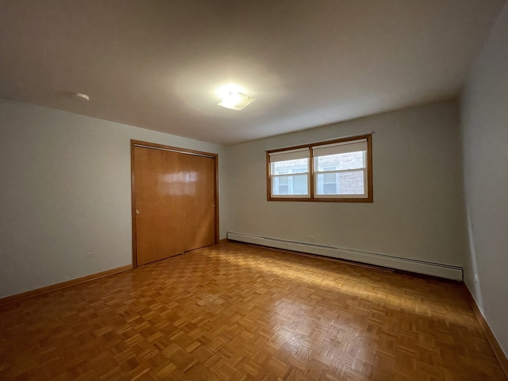 8645 W Summerdale Avenue - Photo 7