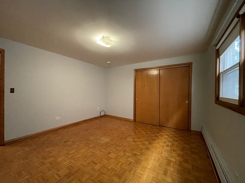 8645 W Summerdale Avenue - Photo 8
