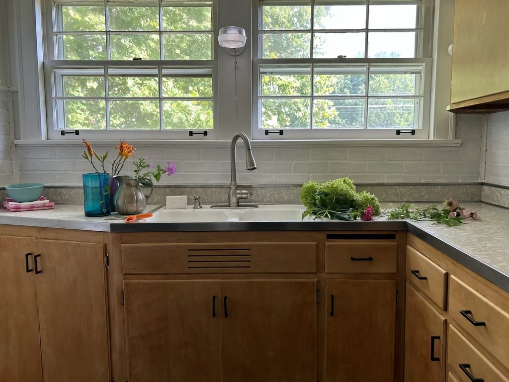 994 Greenview Avenue - Photo 9