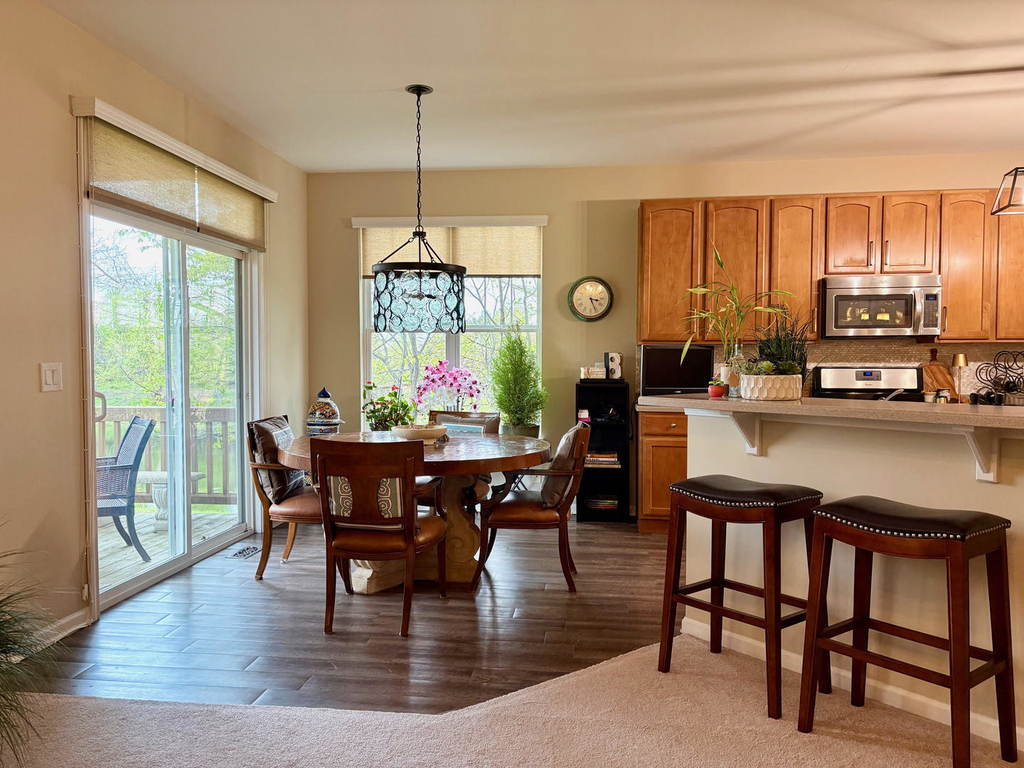 1883 Crenshaw Circle - Photo 4