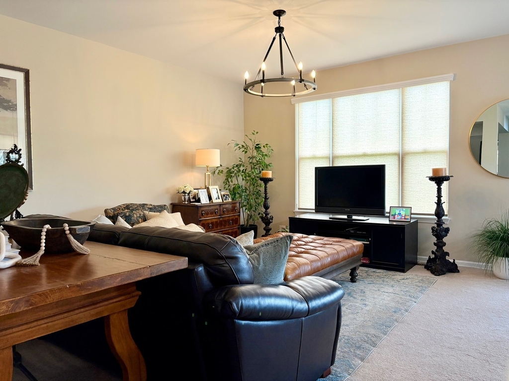 1883 Crenshaw Circle - Photo 7