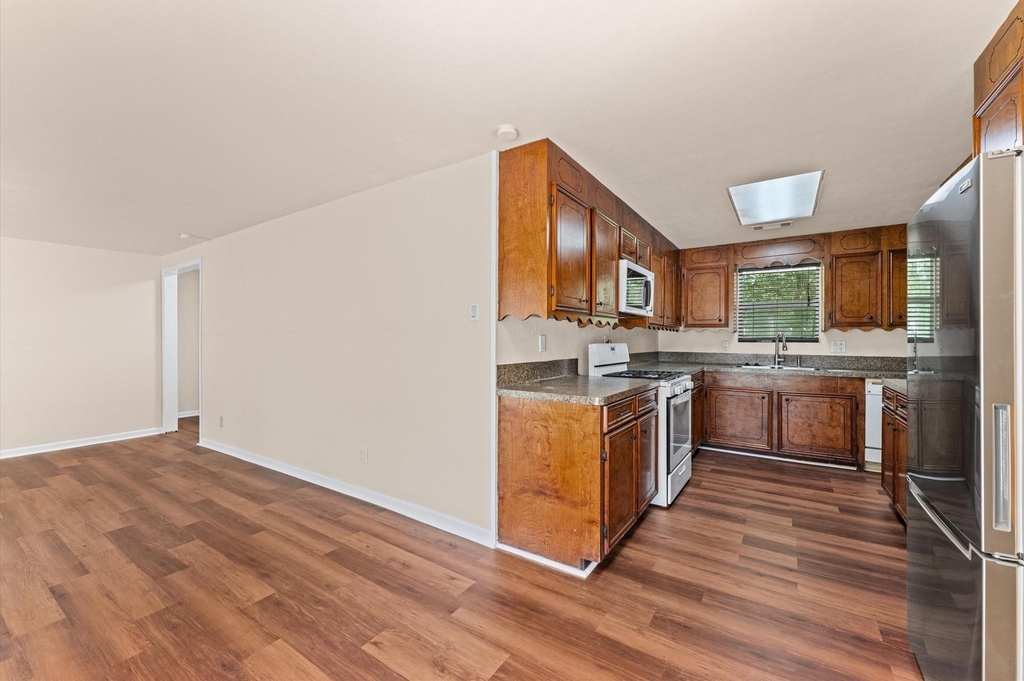 1505 Gladiola Avenue - Photo 10