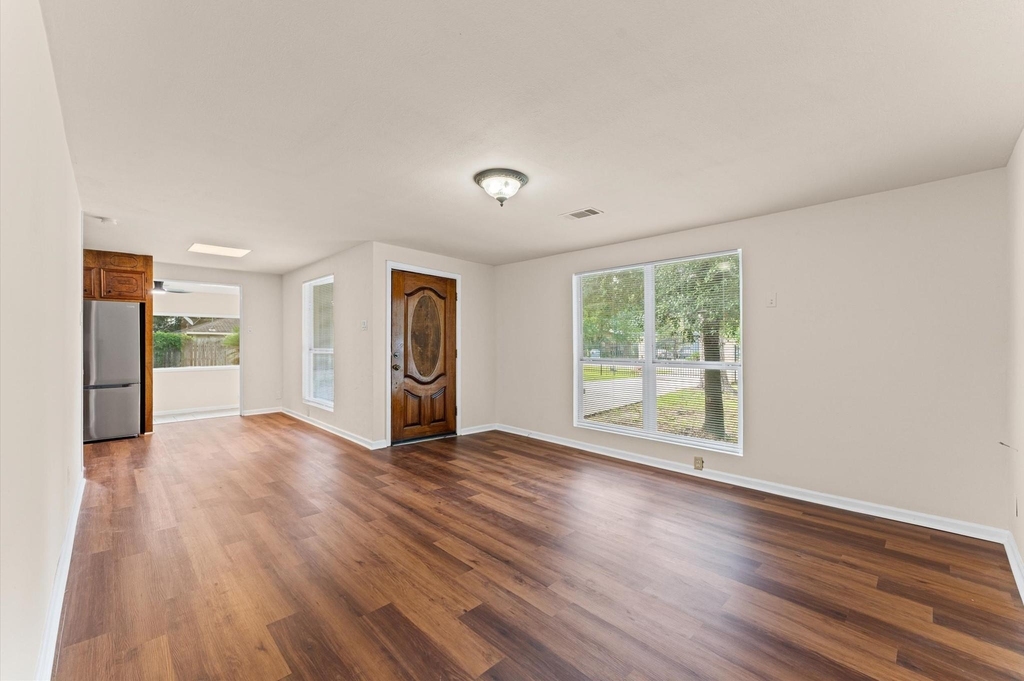 1505 Gladiola Avenue - Photo 6
