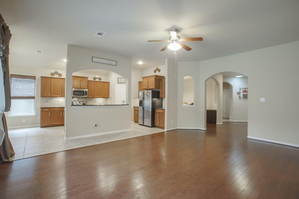 111 Pheasant Run Drive - Photo 0
