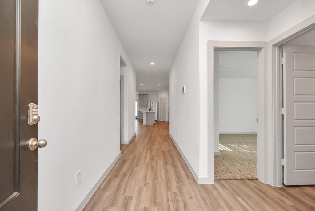 1114 Hughes Crossing Drive - Photo 1