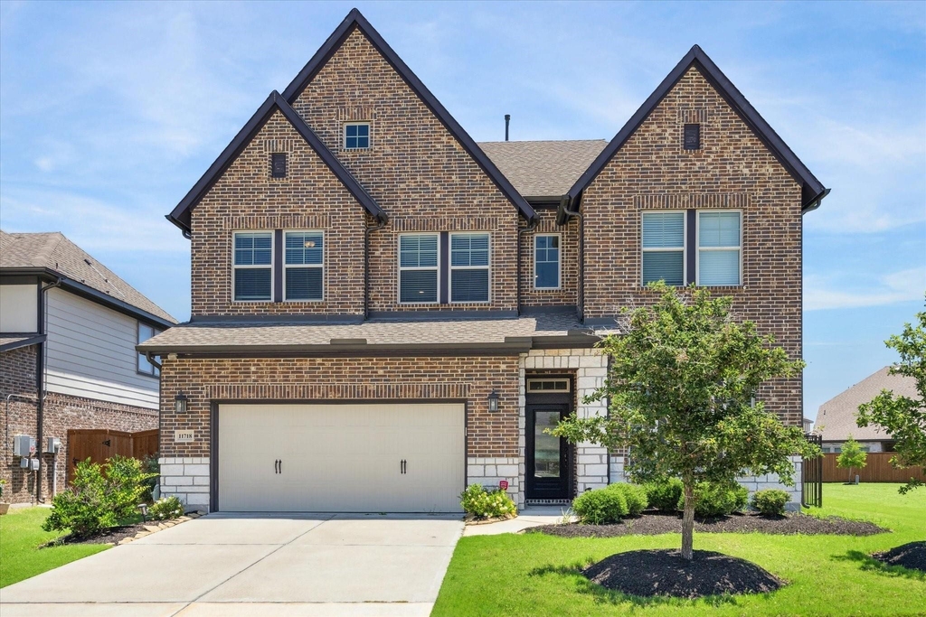 11718 Lost Maples Springs Drive - Photo 0