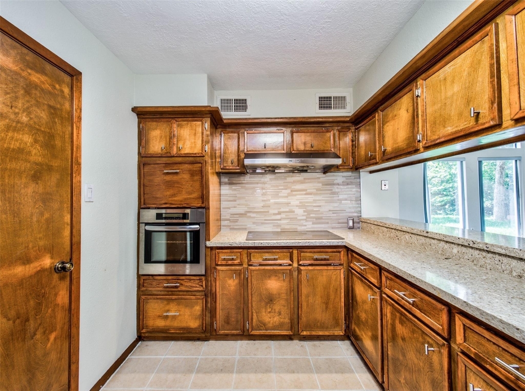 8022 La Brea Drive - Photo 20