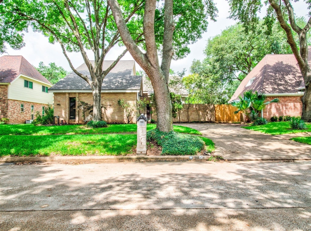 8022 La Brea Drive - Photo 1