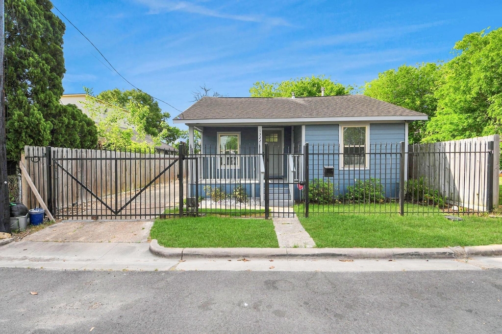 1322 E 36th Street - Photo 1