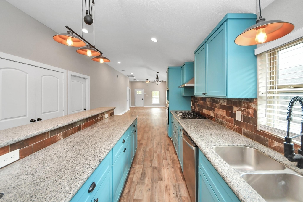 1322 E 36th Street - Photo 25