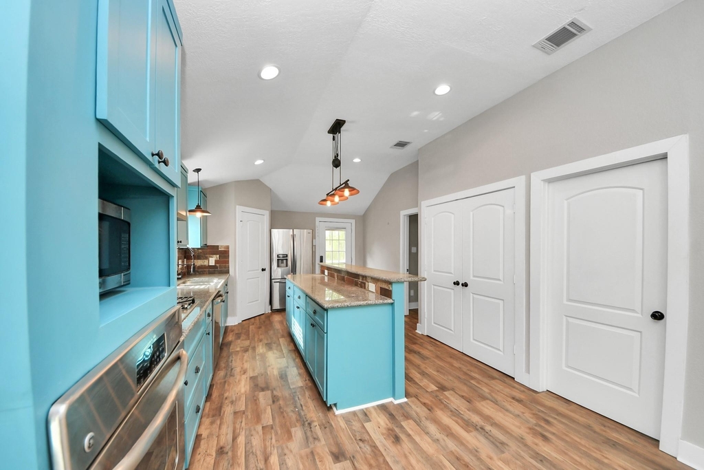 1322 E 36th Street - Photo 23
