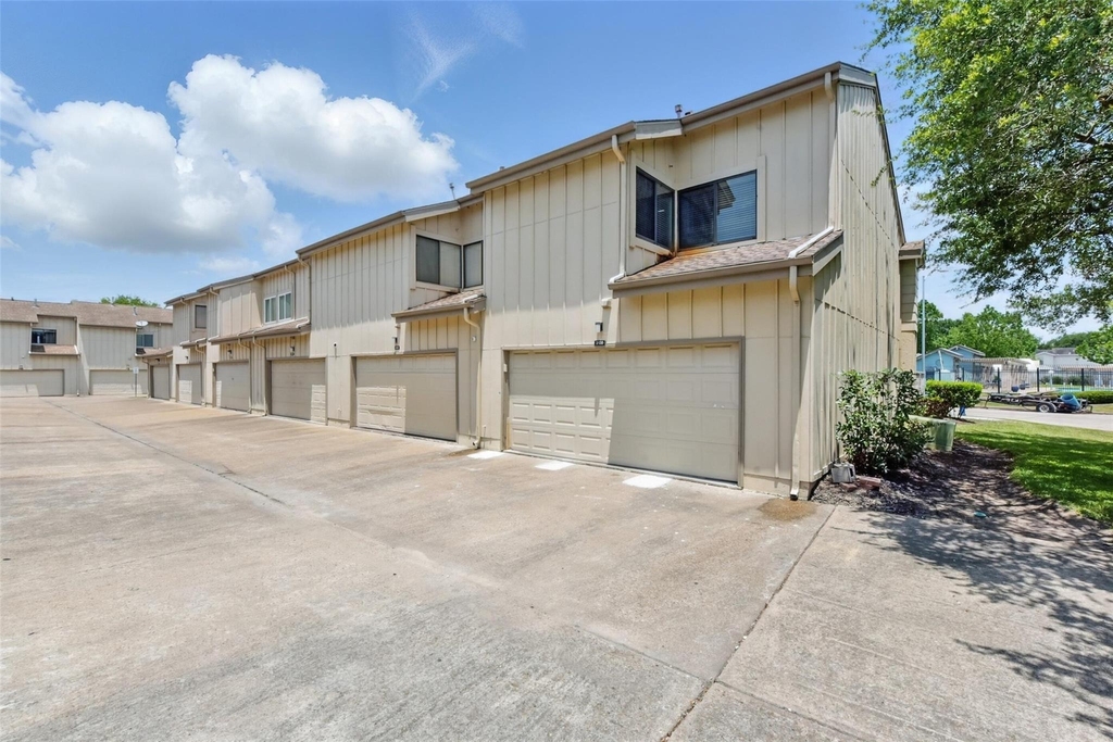 3126 Windchase Boulevard - Photo 5