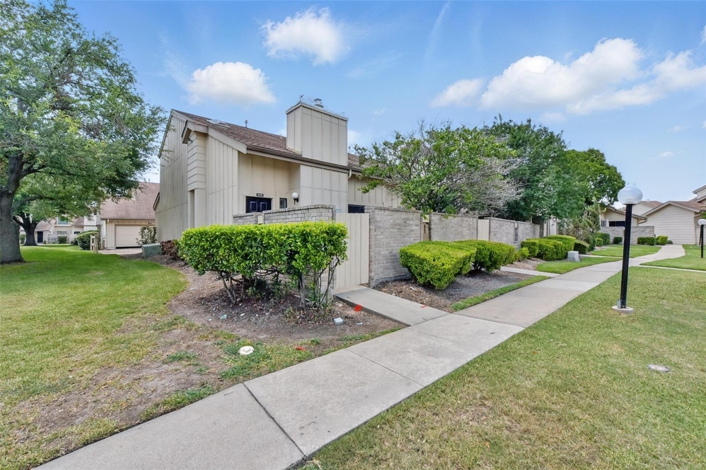3126 Windchase Boulevard - Photo 0