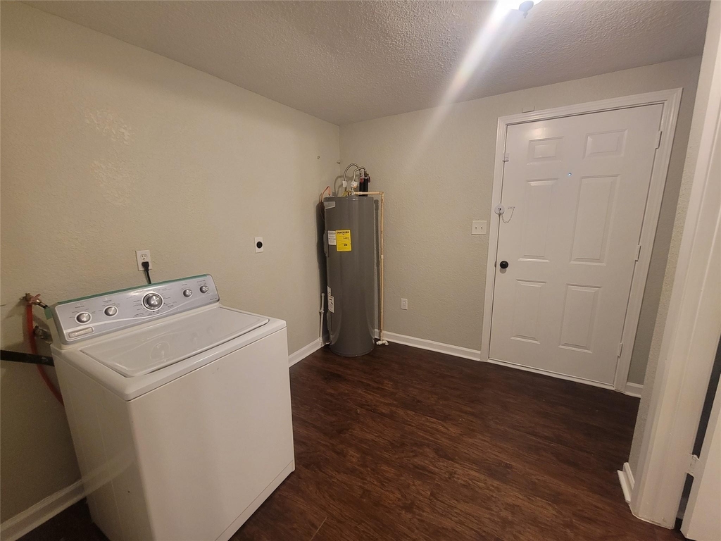 2526 3rd 1/2 Avenue N - Photo 12