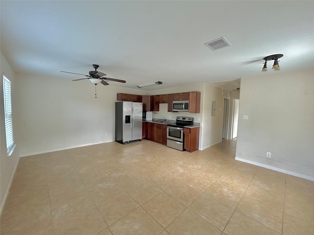 3735 Putnam Drive - Photo 9