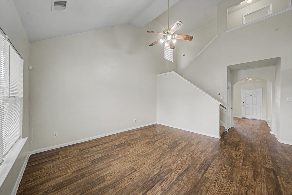 1111 Auburn View Lane - Photo 4