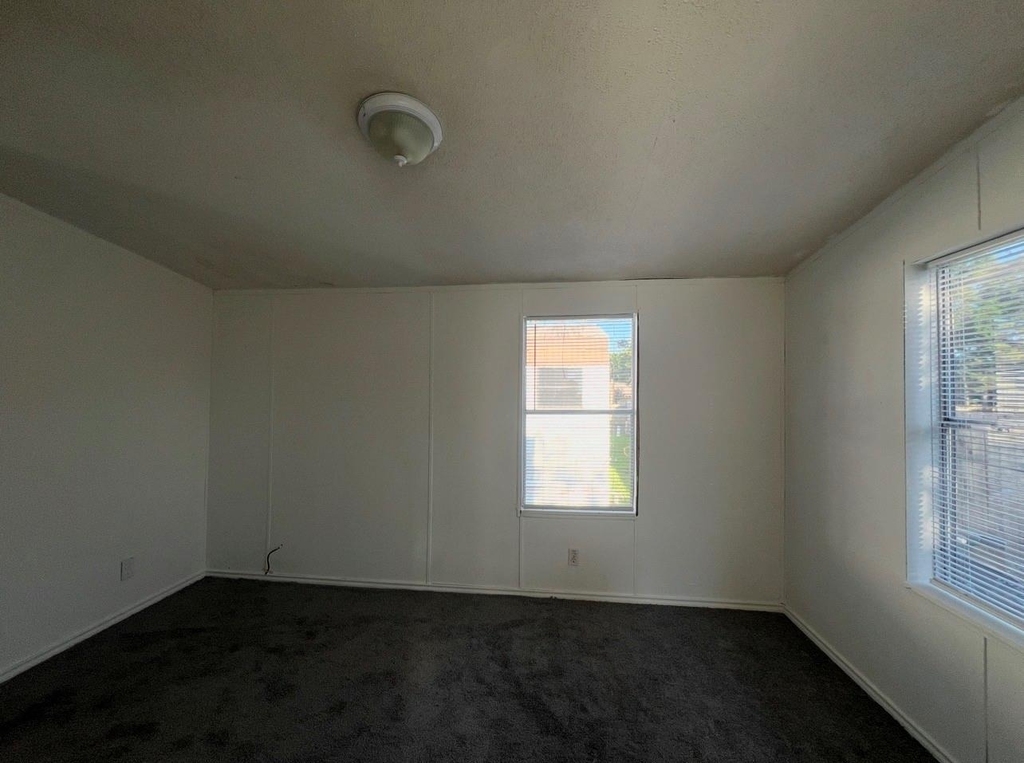 1511 #4 Jones Street - Photo 8