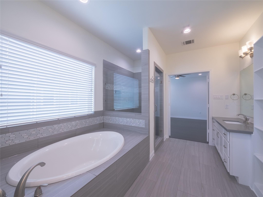1113 Bunton Street - Photo 3