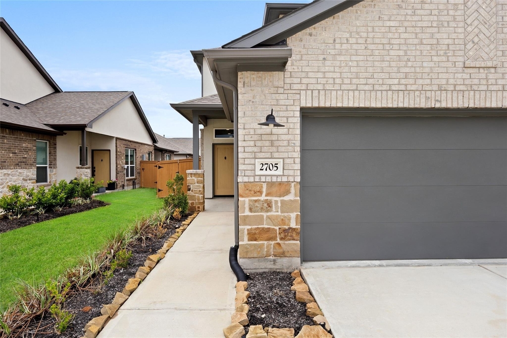 2635 Aruba Bend Drive - Photo 1