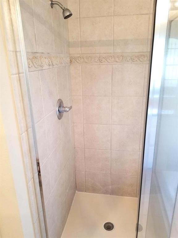 25406 Archdale Court - Photo 32