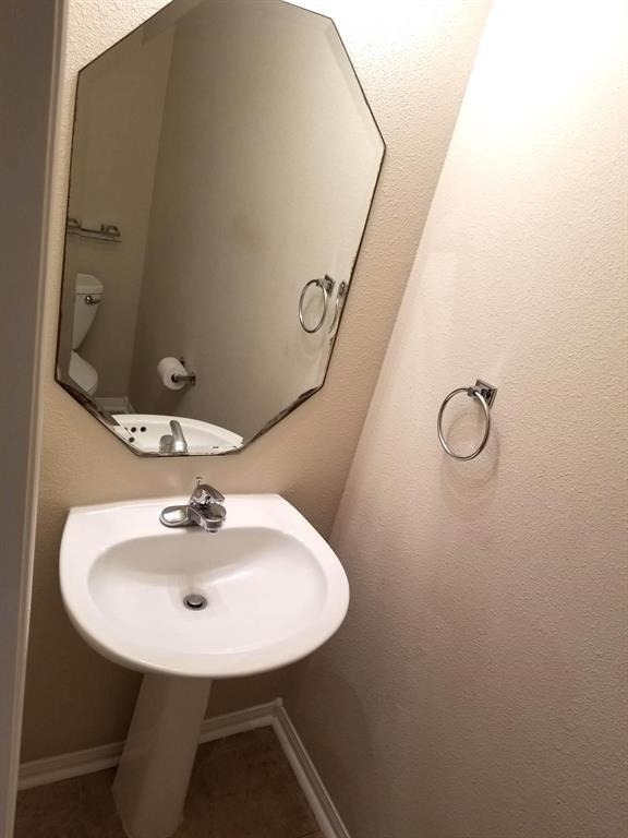 25406 Archdale Court - Photo 16