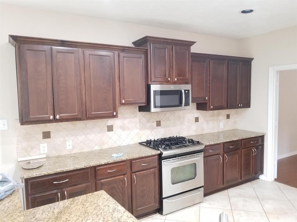 25406 Archdale Court - Photo 9