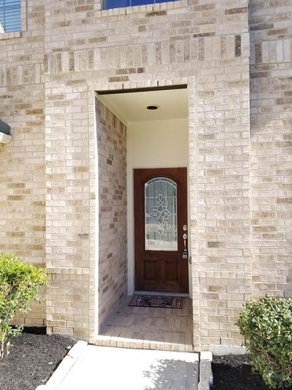 25406 Archdale Court - Photo 3