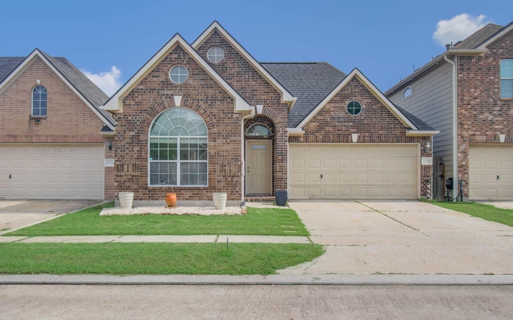 13335 Gardnerville St - Photo 0