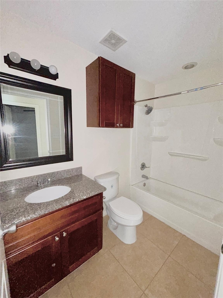 3807 Putnam Drive - Photo 6