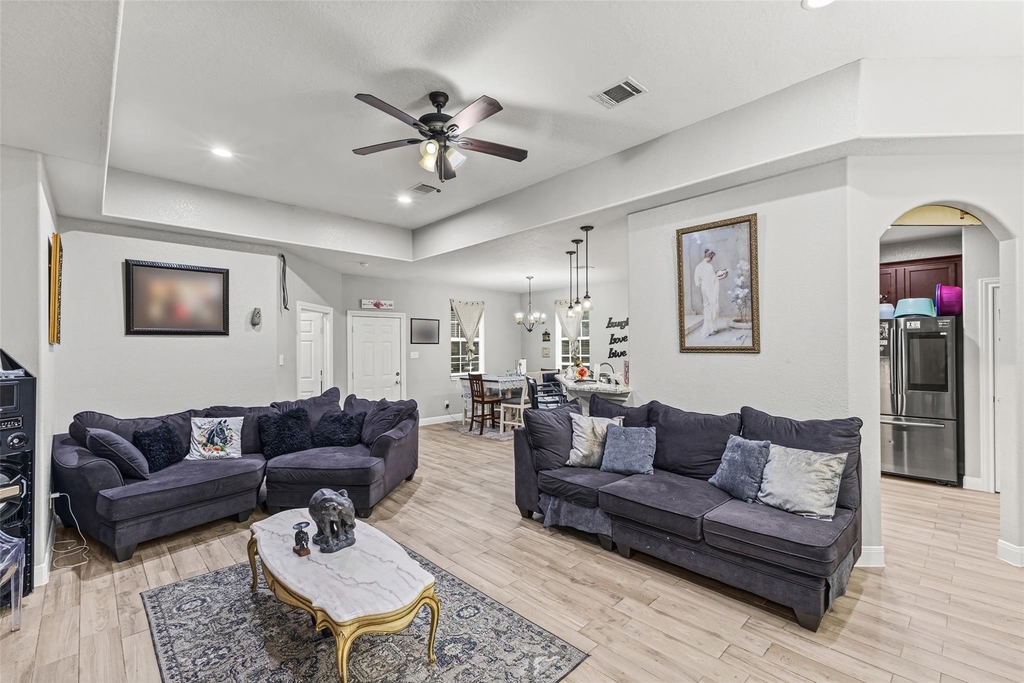 267 Freeman Boulevard - Photo 8