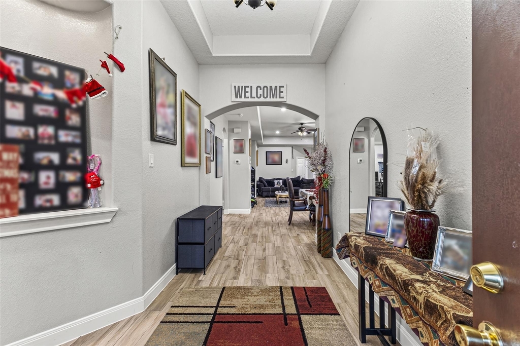267 Freeman Boulevard - Photo 3