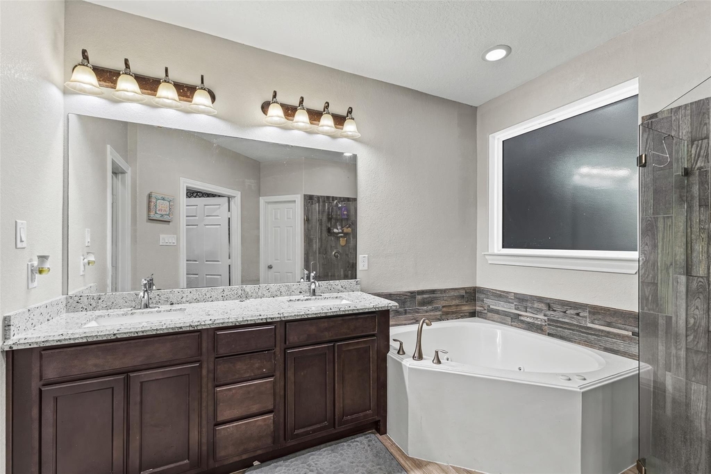 267 Freeman Boulevard - Photo 14