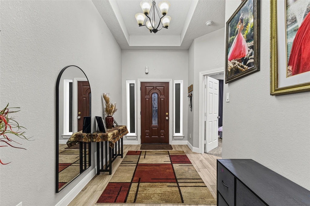 267 Freeman Boulevard - Photo 4