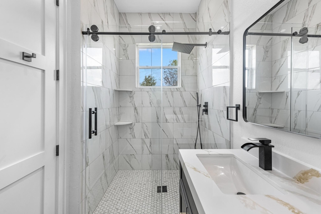 323 Road 5840 - Photo 15