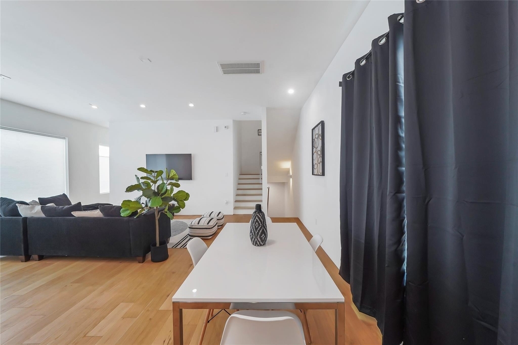 3511 Bell Street - Photo 1