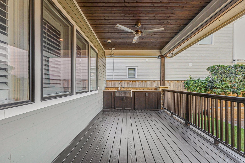 2219 Columbia Street - Photo 41
