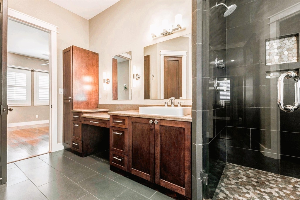 2219 Columbia Street - Photo 29