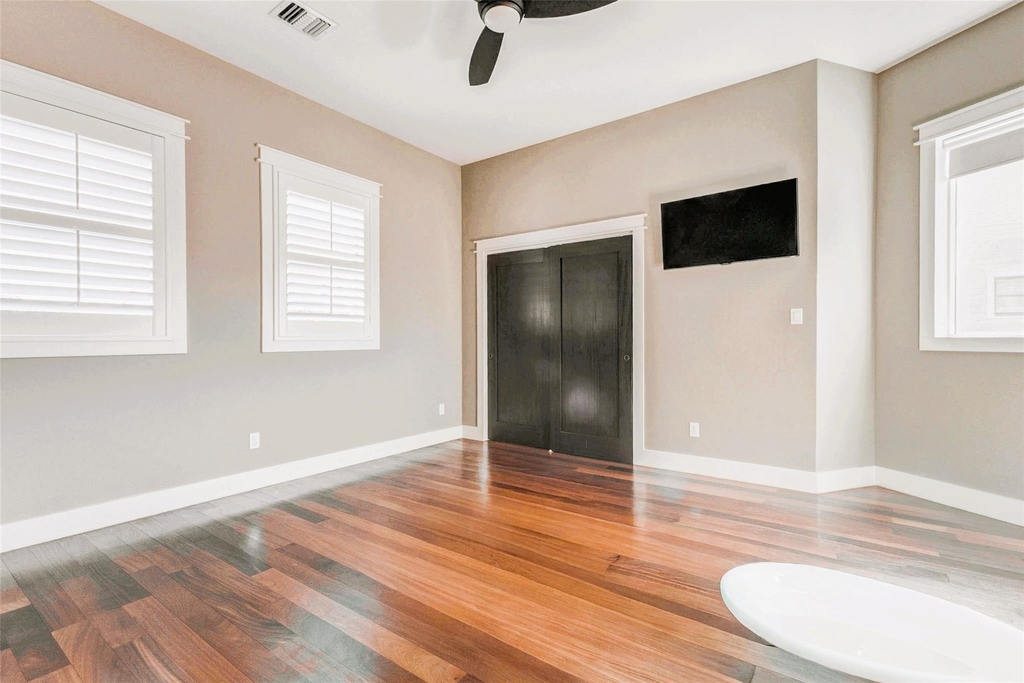 2219 Columbia Street - Photo 38