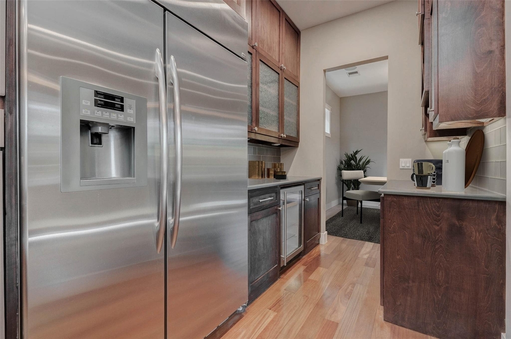 2219 Columbia Street - Photo 14