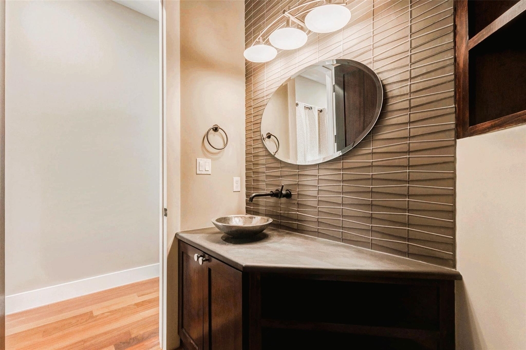 2219 Columbia Street - Photo 16